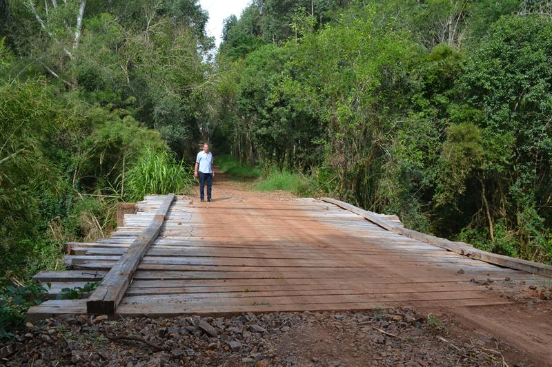 Seis pontilhões são reconstruídos pela Secretaria de Transportes